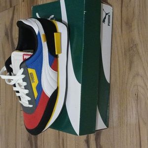 Puma worn them only once still looks brand new still in the box